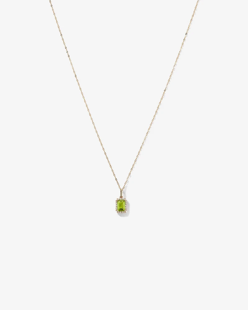 Pendentif halo Péridot taille émeraude avec diamants et chaîne en or jaune 10 ct