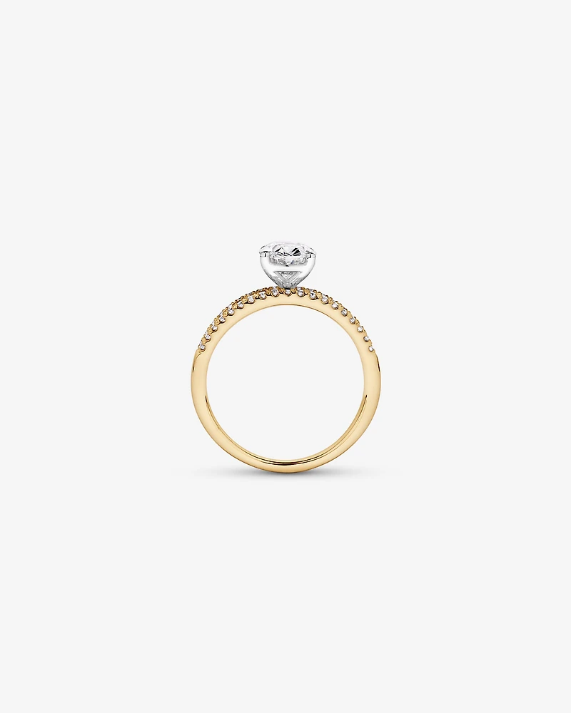 Bague en diamant latérale ovale TW de 2,21 carats et baguette cultivée laboratoire or blanc 14