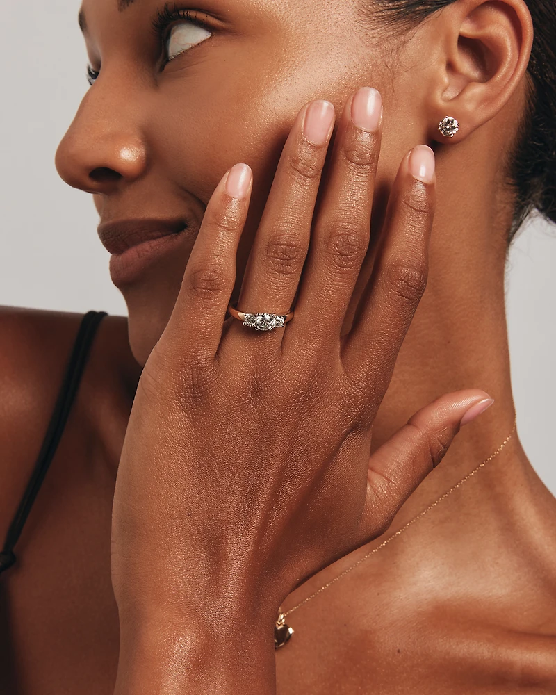 Bague de fiançailles à trois pierres en diamant taille brillant rond de 1,00 carat en or jaune et blanc 14 carats