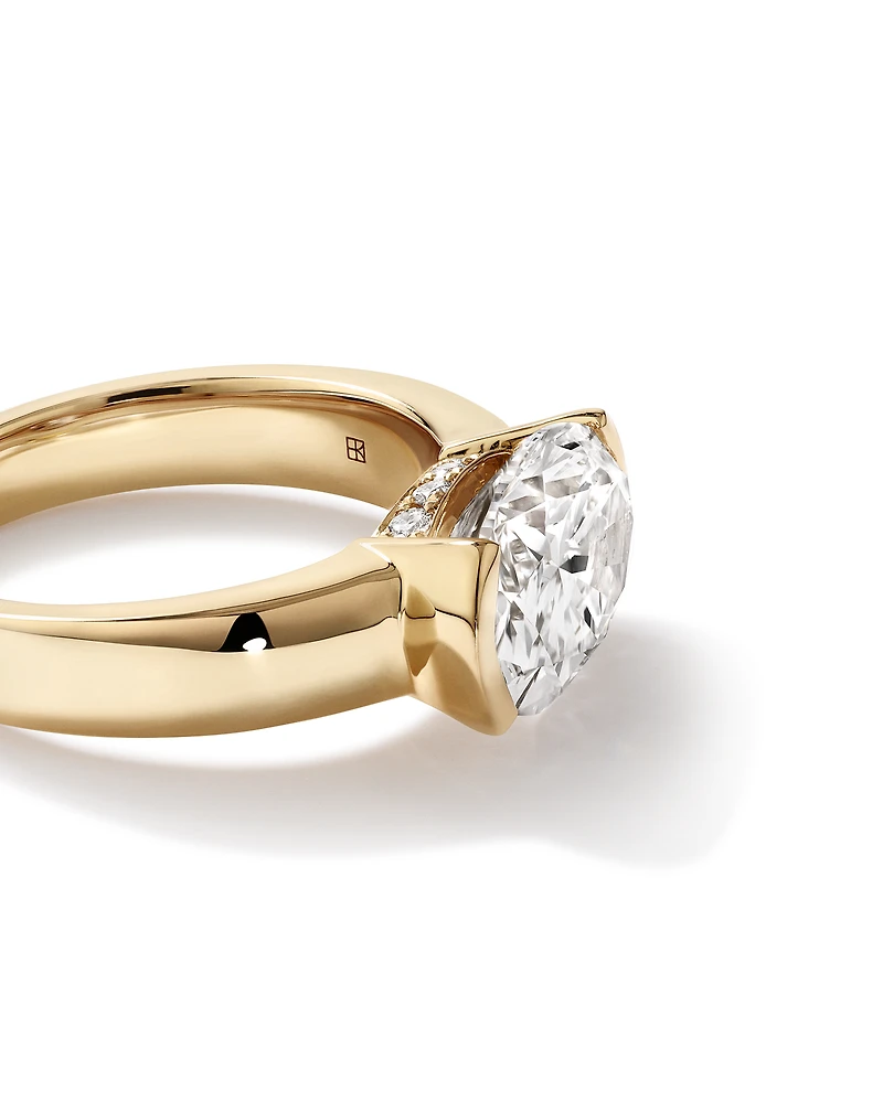 Bague solitaire en or jaune 18 carats avec diamant de laboratoire taille ovale East-West de 4,06 carats