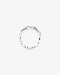 Bague classique en or blanc 14 K avec pavé de diamants totalisant 1,50 ct