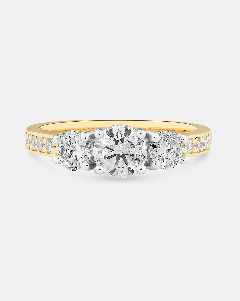 Bague de fiançailles en or blanc et jaune 14 K avec trois pierres et diamants totalisant 1,5 ct
