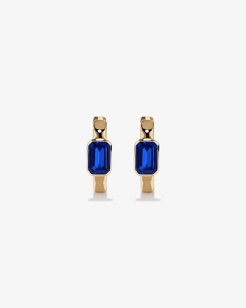 Boucles d'oreilles anneaux Saphir créé serties clos en or jaune 10 ct