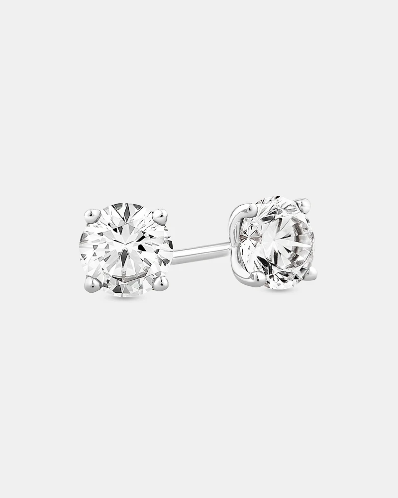 1,00 Carat TW Boucles d'oreilles puces solitaires en or blanc 18kt