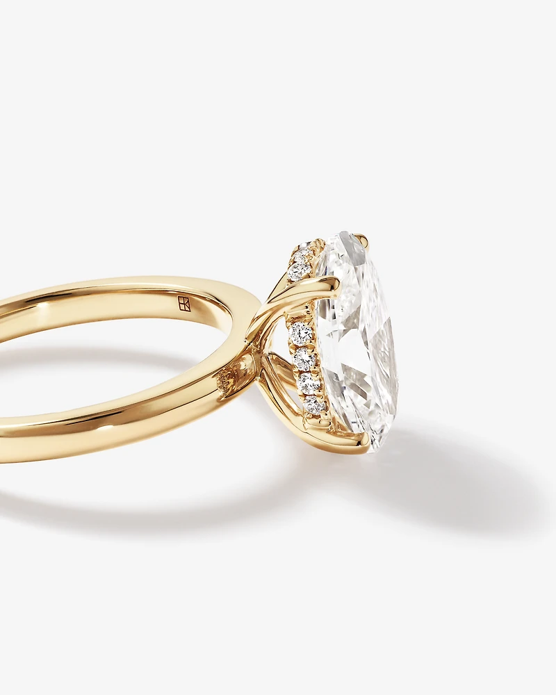 Bague solitaire en or jaune 18 carats avec diamant de laboratoire taille ovale de 3,10 carats