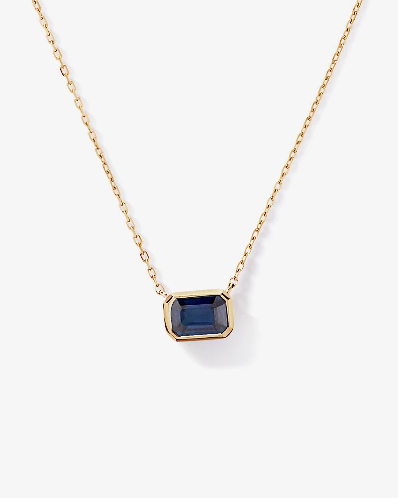 Collier serti de lunette taille émeraude en saphir australien en or jaune 10 carats