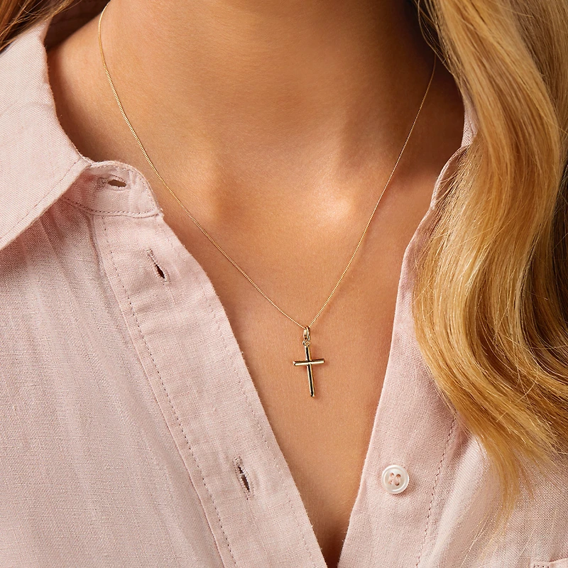 Cross Pendant in 10kt Yellow Gold