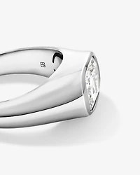 Bague en or blanc 14 carats sertie d'un diamant de laboratoire taille coussin allongé 2,00