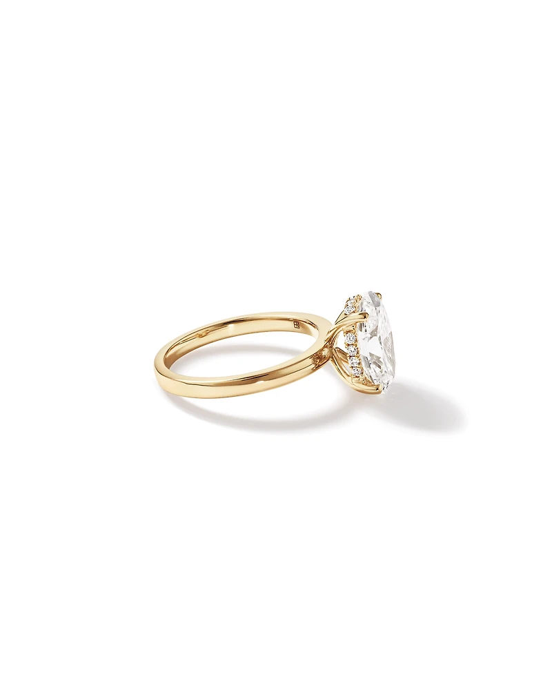 Bague solitaire en or jaune 18 carats avec diamant de laboratoire taille ovale 3,10