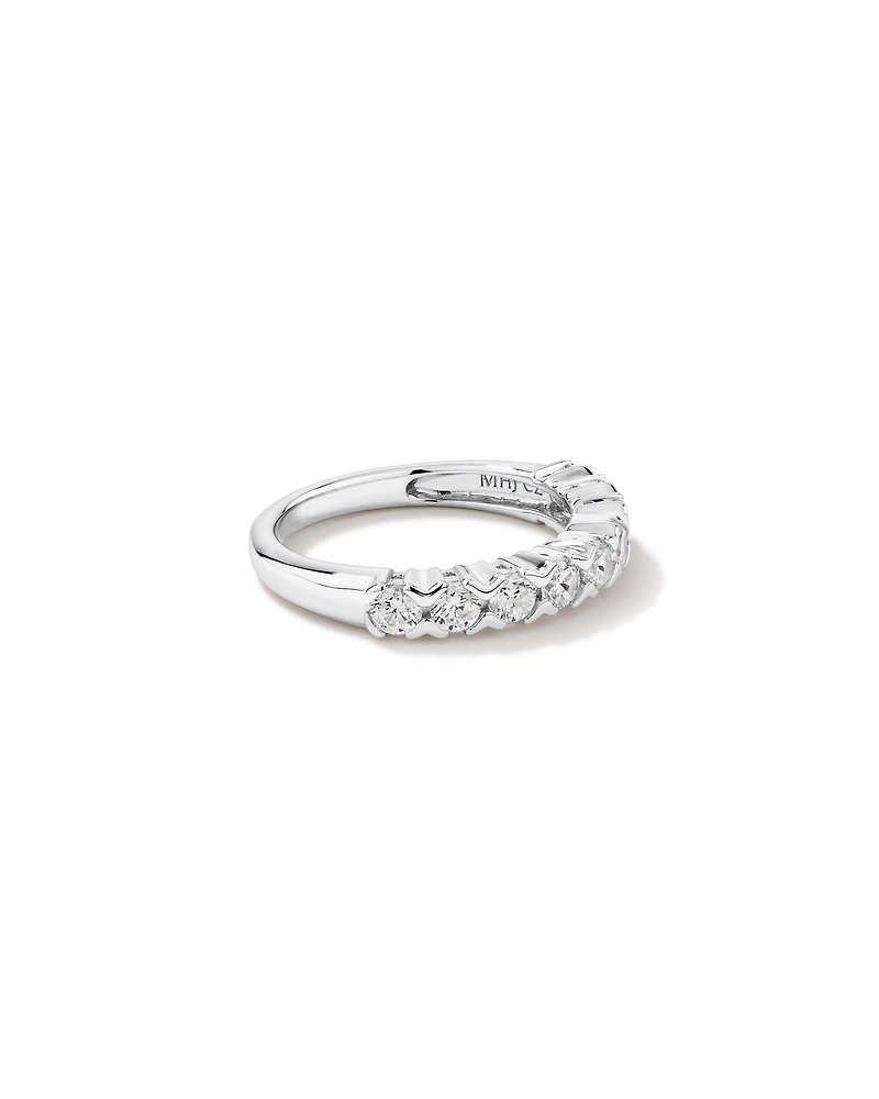 Bague demi-éternité ronde avec zircons cubiques en argent sterling