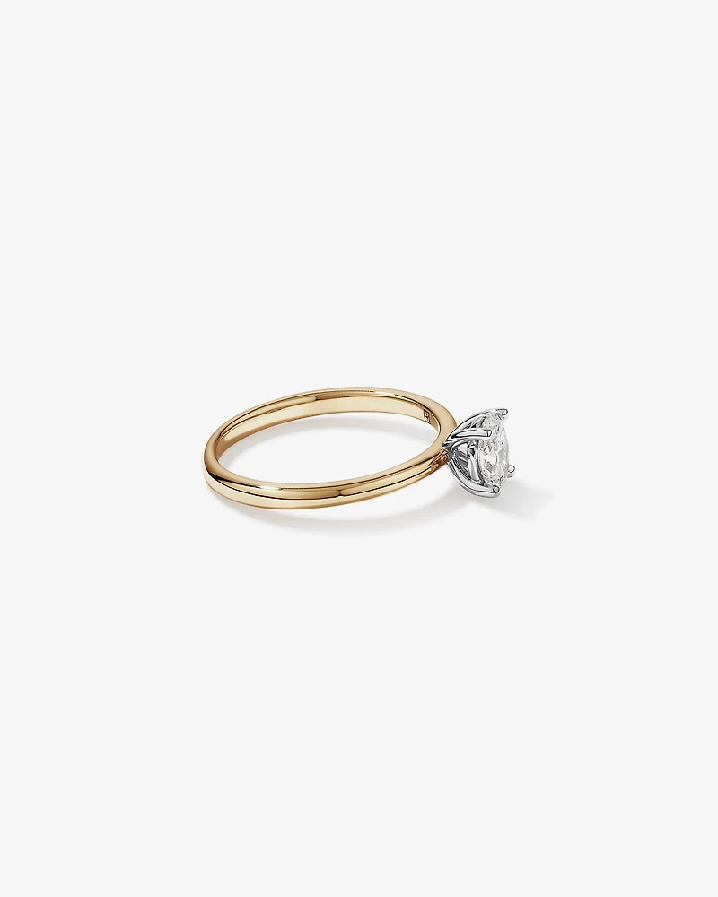 Bague solitaire en diamant canadien ovale 0,50 carat poids total en or jaune et blanc 18 kt
