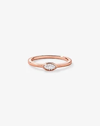 Anneau à lunette en saphir créé d’est ouest or rose 10 carats