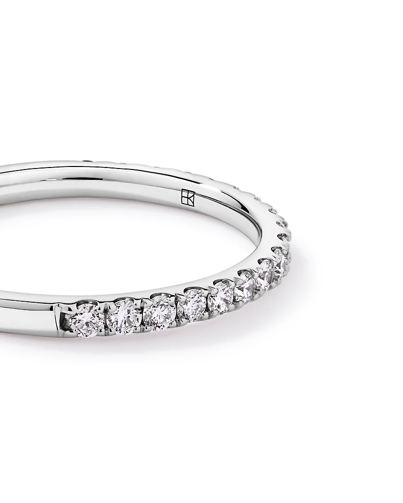 Alliance en or blanc 14 carats sertie d'un diamant rond brillant de synthèse 0,34 carat