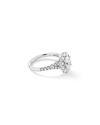 Bague en or blanc 14 carats sertie d'un diamant ovale de synthèse 2,15 (poids total) avec halo