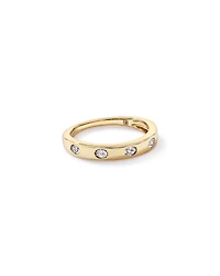 Alliance en or jaune 14 carats sertie d'un diamant ovale de synthèse 0,22 carat