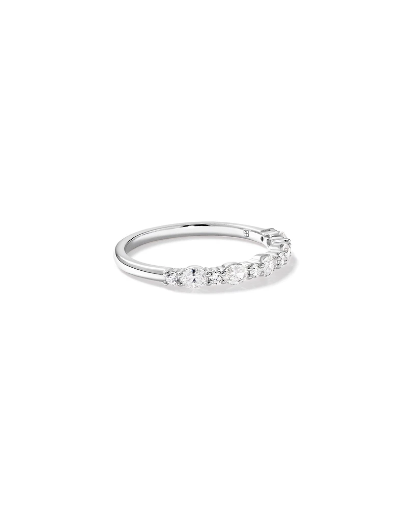 Alliance en or blanc 14 carats avec diamant de 0,44 carat