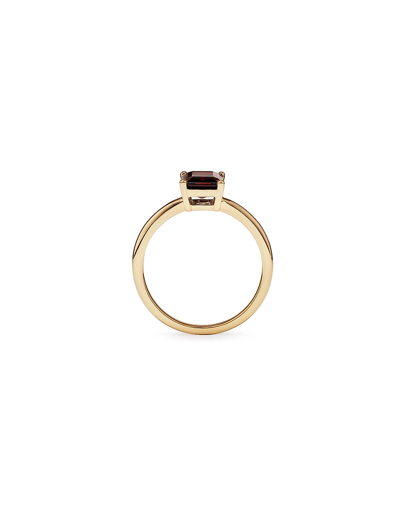 Emerald Cut Red Garnet Gemstone Solitaire Ring in 10kt Yellow Gold