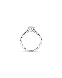 Bague à halo ovale en or blanc 14 K avec diamants totalisant 0,50 ct