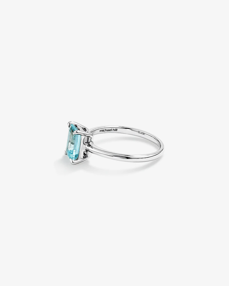 Ring with Aquamarine in 10kt White Gold