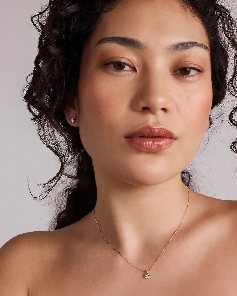 0.50 Carat TW Diamond Solitaire Pendant 18kt Yellow Gold