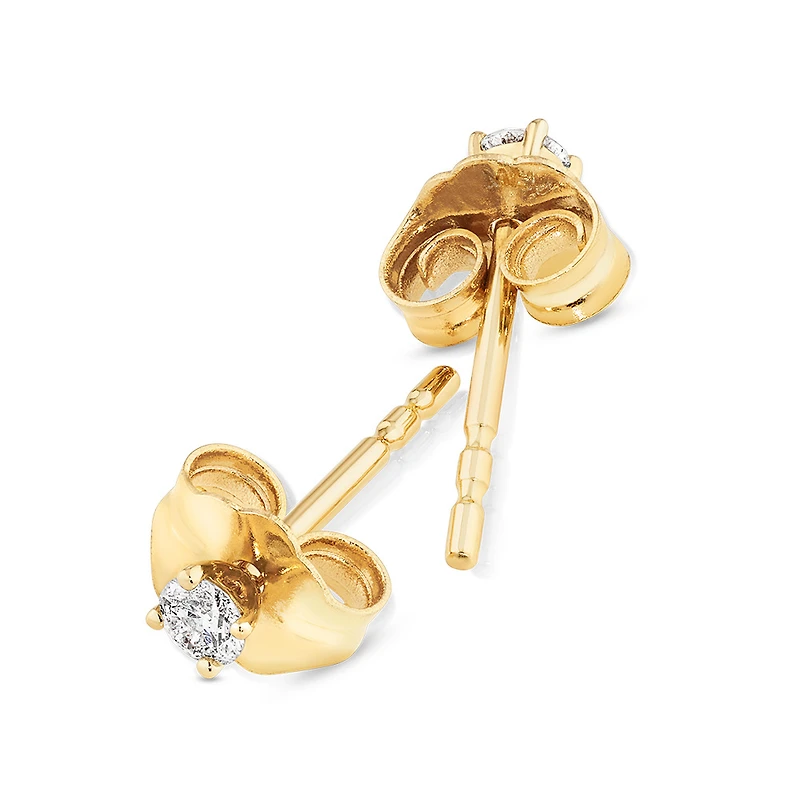 0,10 Carat TW Boucles d'oreilles puces solitaires en or jaune 10kt
