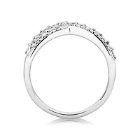 Bague en or blanc 10 K avec diamants totalisant 0,50 ct