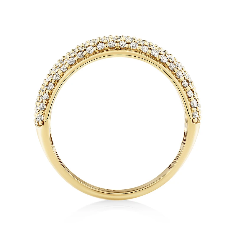 Bague à pavé en or jaune 10 K avec diamants totalisant 1,50 ct