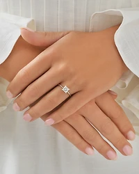 Bague De Fiançailles Solitaire En Diamant De Laboratoire De Taille Princesse De 1,25 Carat Poids Total En Or Blanc 14 Carats