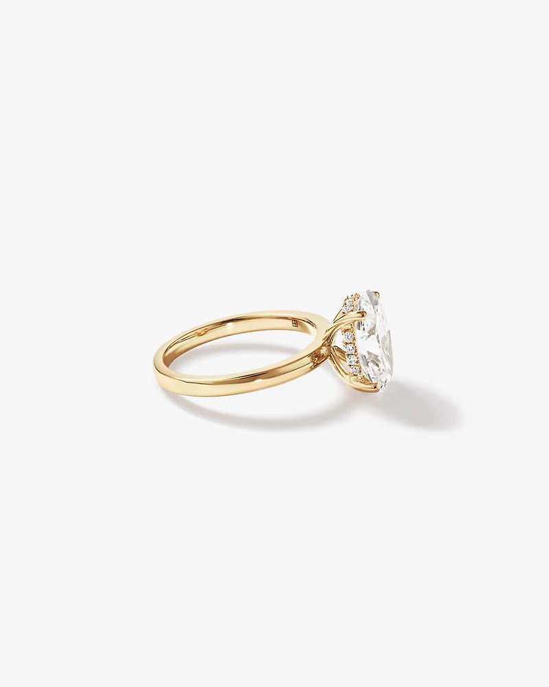 Bague solitaire en or jaune 18 carats avec diamant de laboratoire taille ovale 3,10