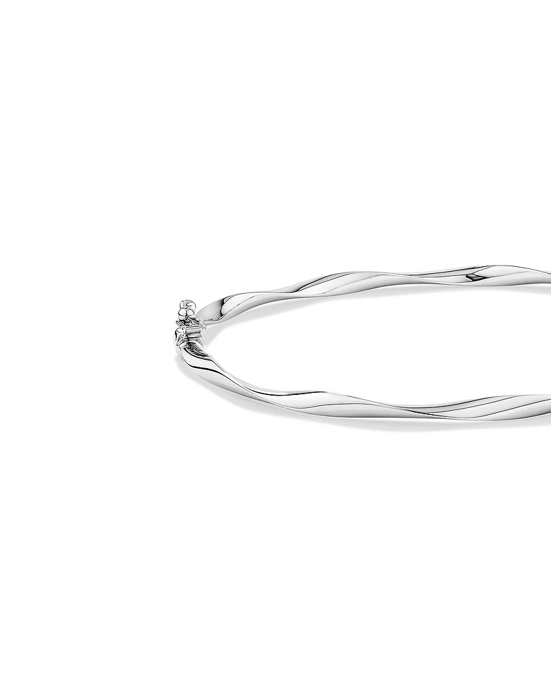Twist Bangle in 10kt White Gold