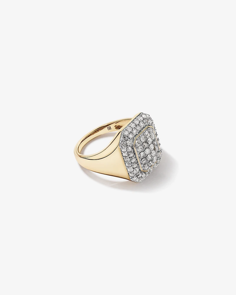 Carat TW of Cluster Diamonds in 10kt Yellow Gold