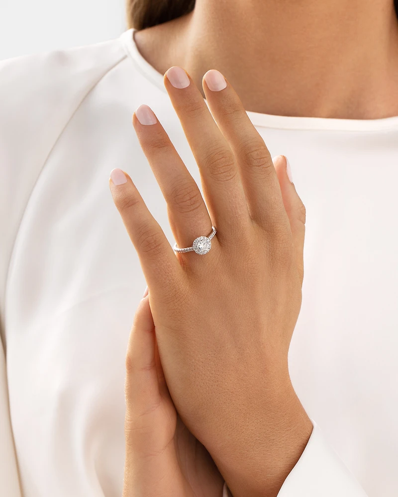 Engagement Ring with 0.92 Carat TW of Diamonds in 14kt White Gold