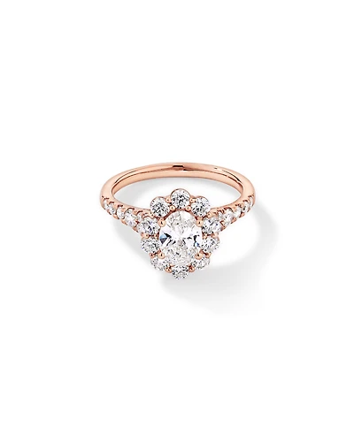 Bague en or rose 14 carats sertie d'un diamant ovale de synthèse 2,15 (poids total) avec halo