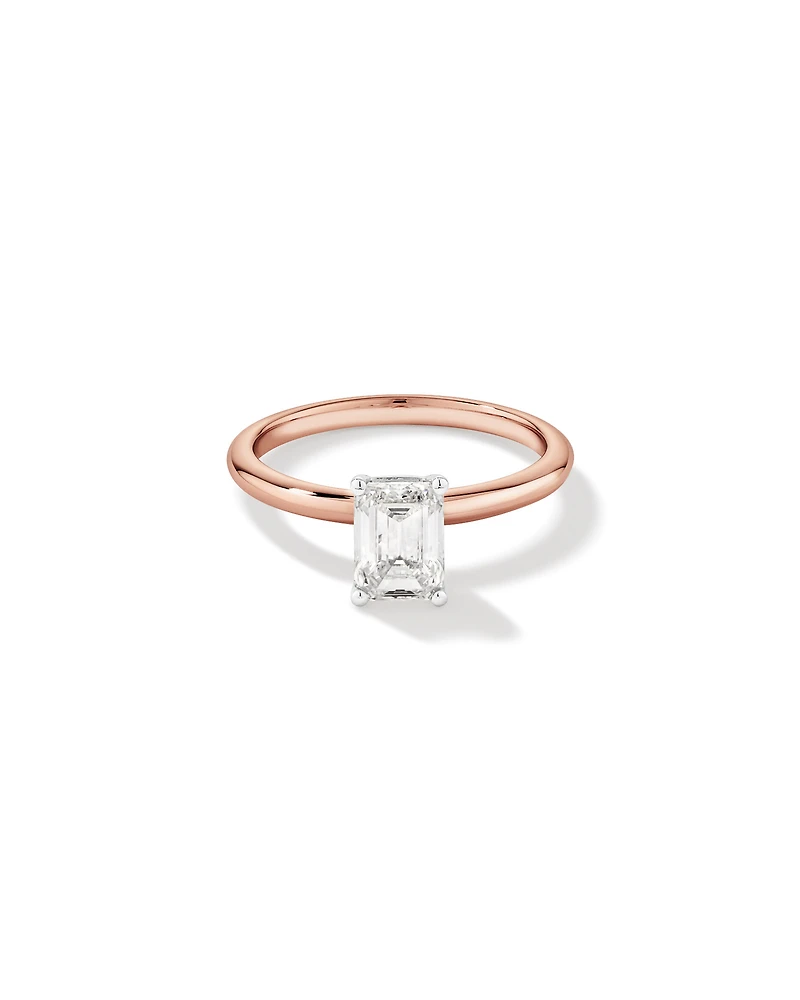 Bague de fiançailles solitaire en diamant cultivé en laboratoire TW taille émeraude de 1,25 carat en or rose et blanc 14 carats