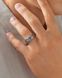 Men's Ring in Grey Sapphire Tungsten
