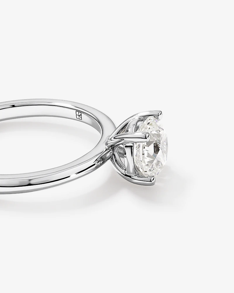 Bague Solitaire avec Diamant Rond Brillant de 1,00 Carat TW en Or Blanc 18 kt
