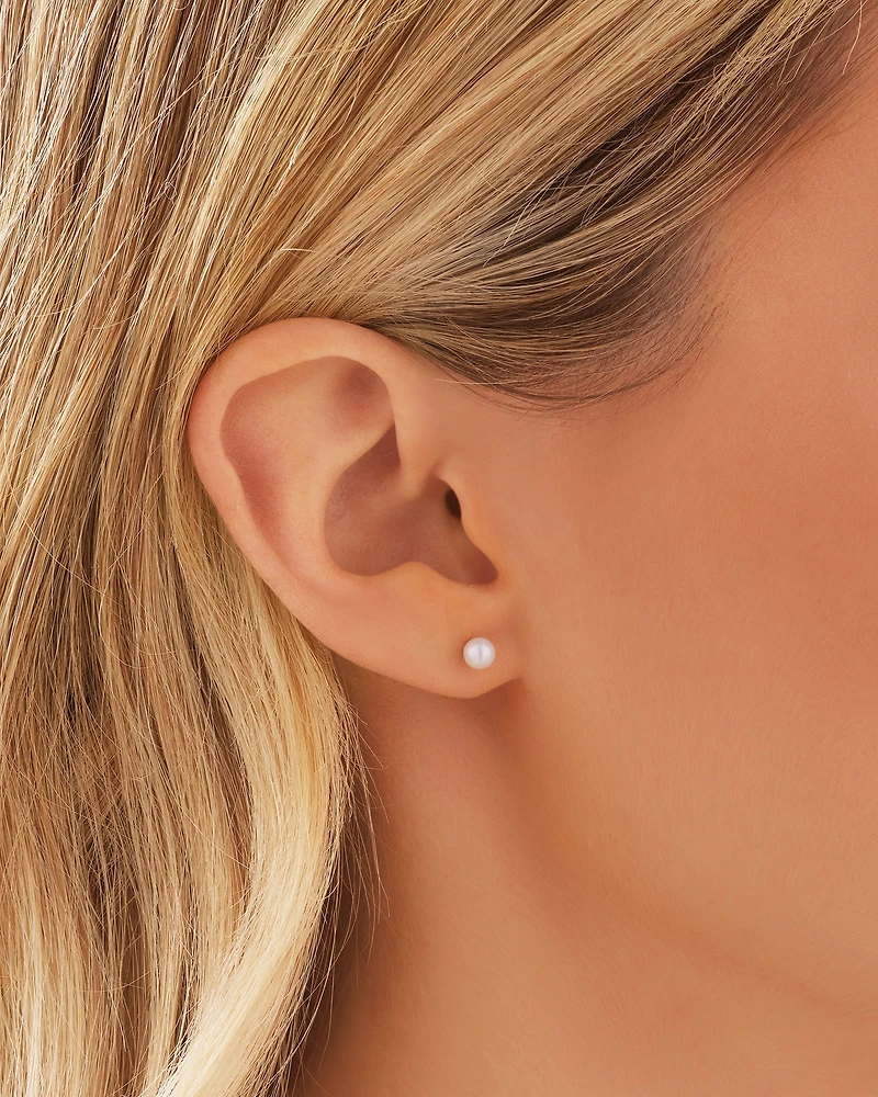Stud Earrings with 4mm Round Cultured Freshwater Pearl in 10kt Yellow Gold