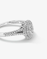 Bague halo de diamants ovales de 0,30 carat en or blanc 10 kt