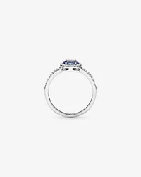 Bague Halo "East West" Avec Pierre Précieuse Tanzanite Bleue Taille Ovale Et 0,15 Carat Pt De Diamants En Or Blanc 10 Ct