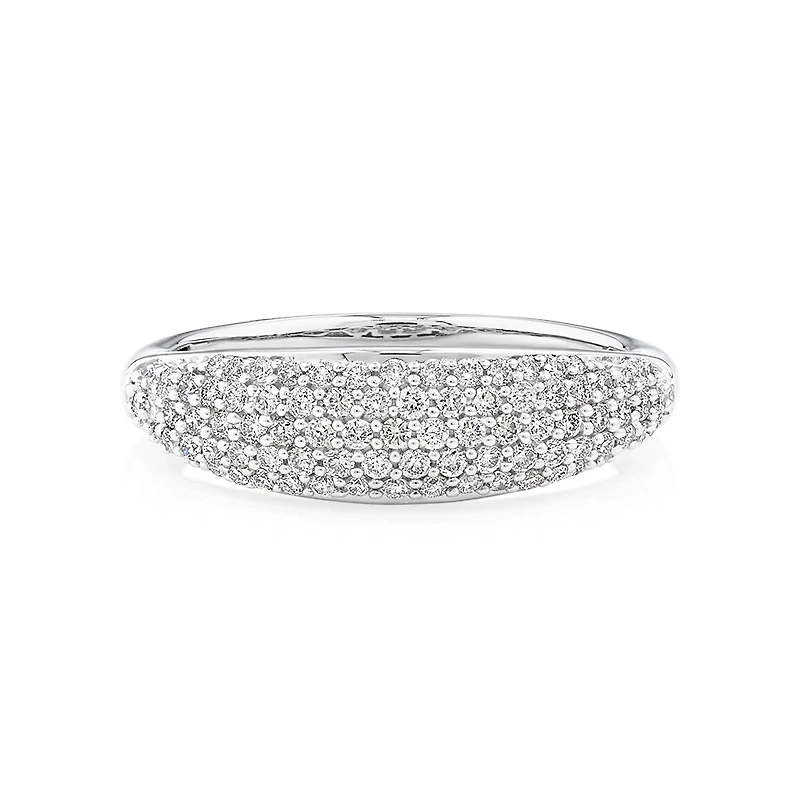 Bague à pavé en or blanc 10 K avec diamants totalisant 0,50 ct