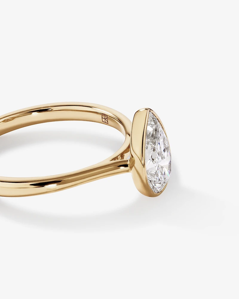 Bague de fiançailles en or jaune 14 carats