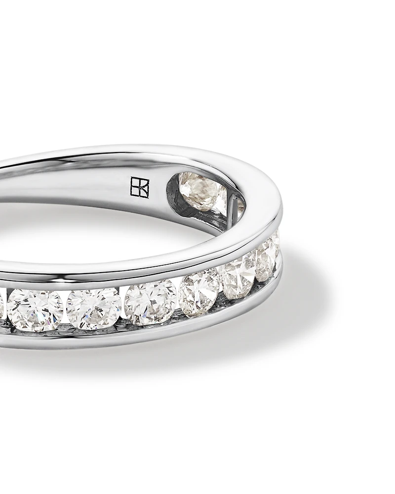 Alliance ronde en diamant brillant cultivé en laboratoire TW sertie de canaux TW de 1,00 carat en or blanc 14 carats