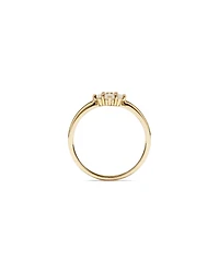 Bague avec Opale Australienne et Accents de Diamants en Or Jaune 10 kt