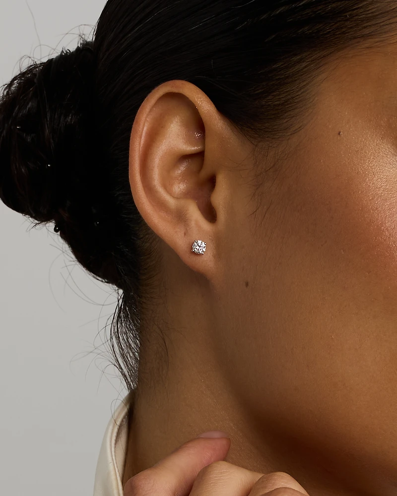 0.60 Carat TW Round Brilliant Laboratory-Grown Diamond Solitaire Stud Earrings in 10kt Yellow Gold