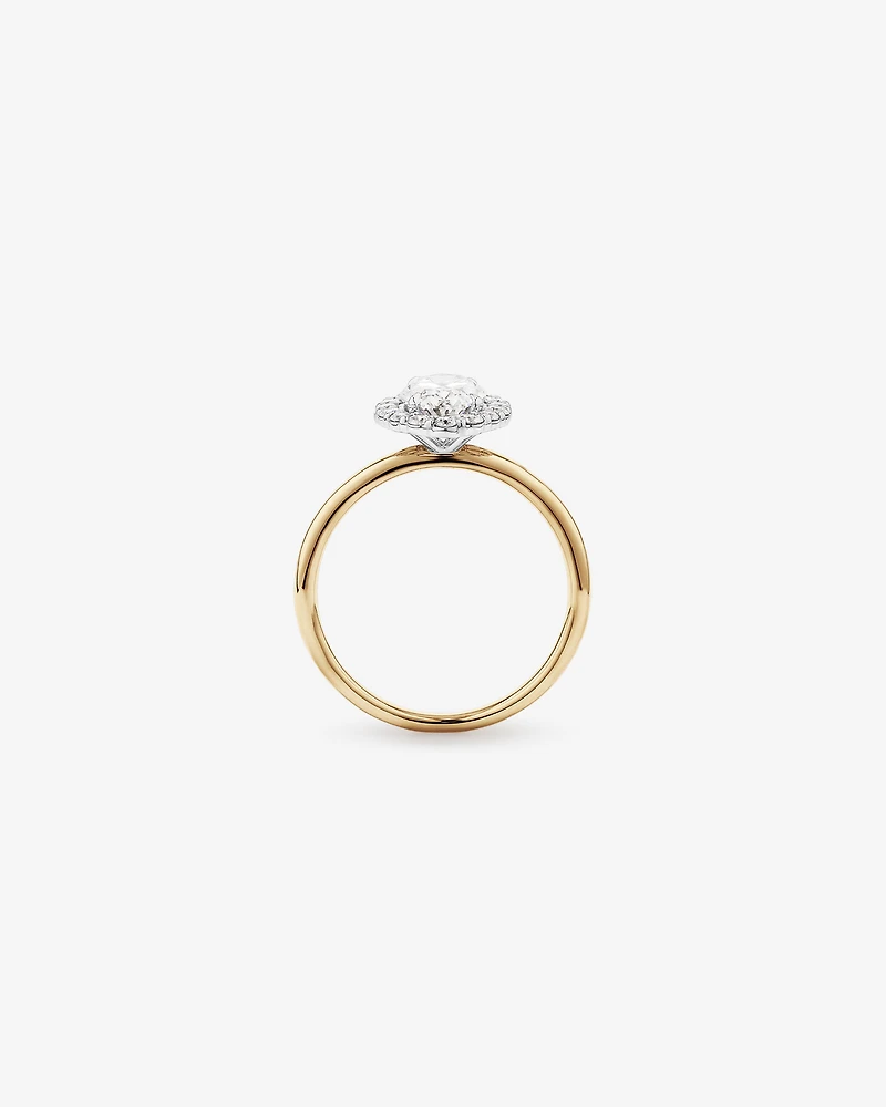 Bague De Fiançailles Halo En Diamant Laboratoire Taille Ovale 1,46 Carat Poids Total Or Jaune Et Blanc 14 Carats