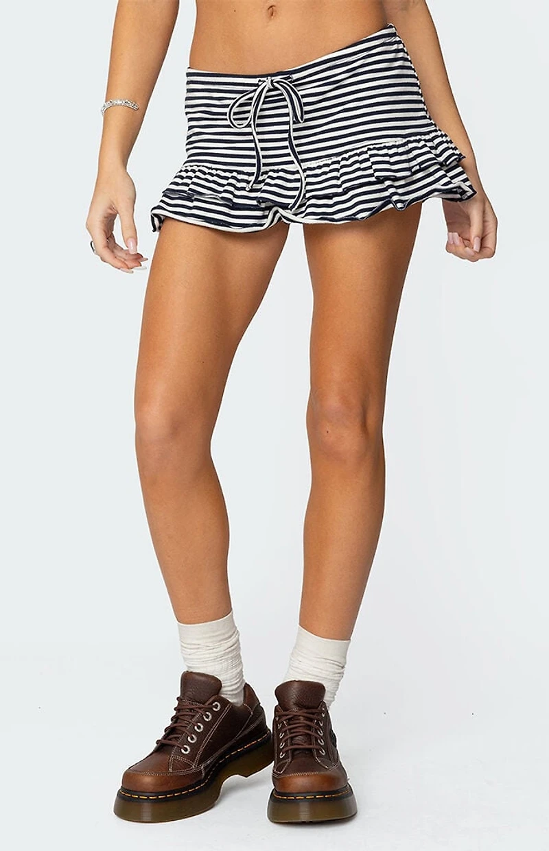 Edikted Avia Ruffle Striped Mini Skort