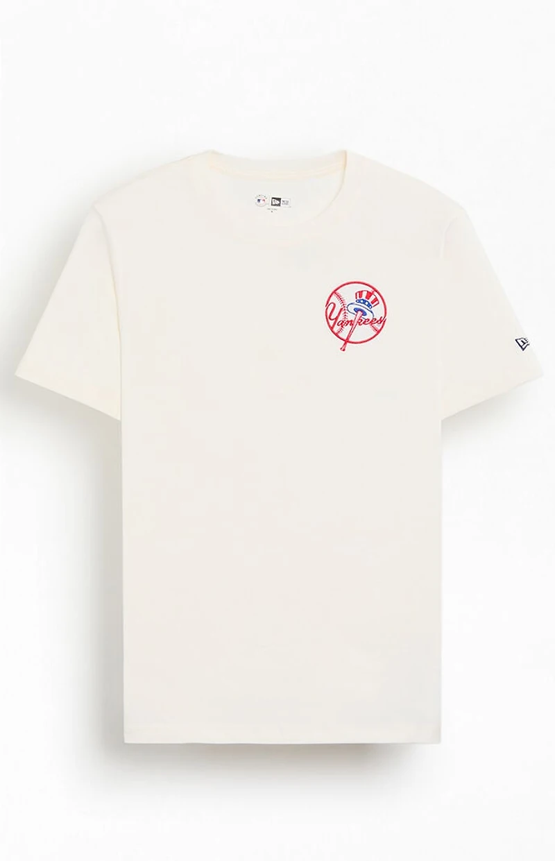 New Era Yankees Hot Dog T-Shirt