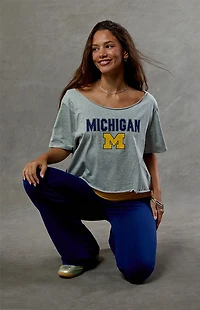 WILD COLLECTIVE Michigan Wolverines Off-The-Shoulder Oversized T-Shirt