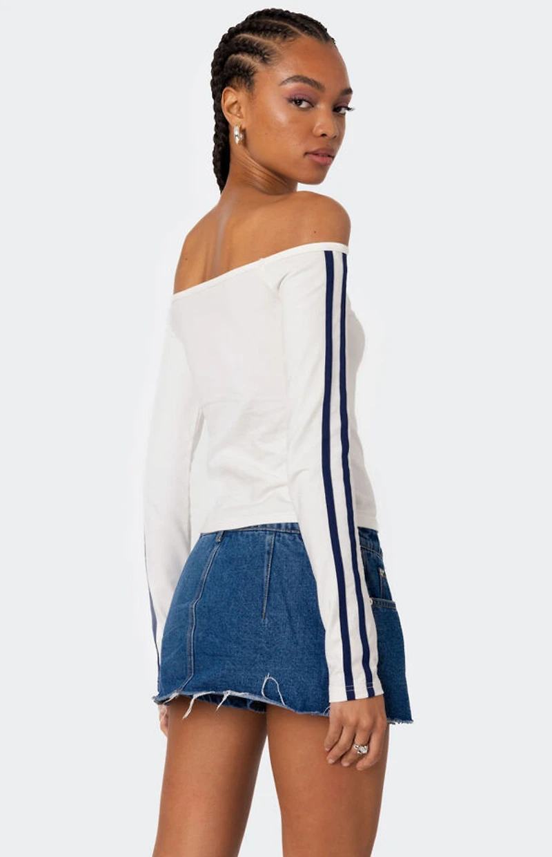 Edikted '90s Off Shoulder Long Sleeve T-Shirt