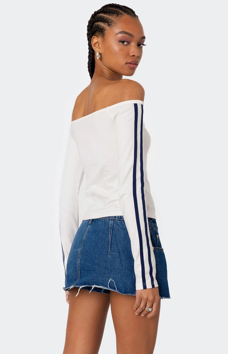 Edikted '90s Off Shoulder Long Sleeve T-Shirt